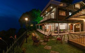 Elivaas 4 Bhk With Garden & Bonfire - Fleur De Lis